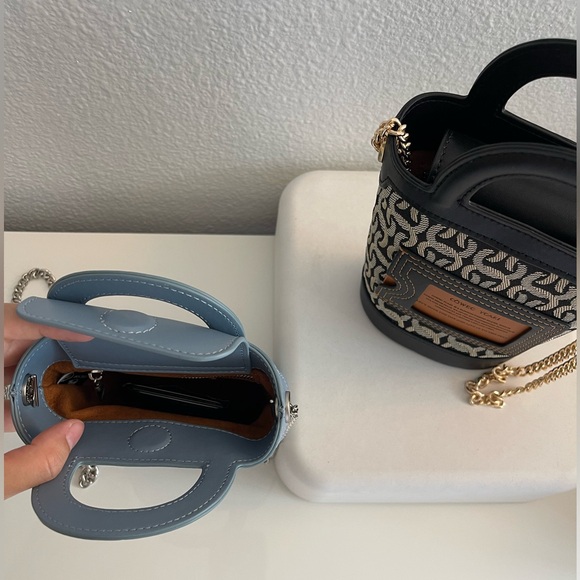 Cowec ycaki Italian designer brand. Brand new bags. Perfect for going out. - Picture 3 of 6